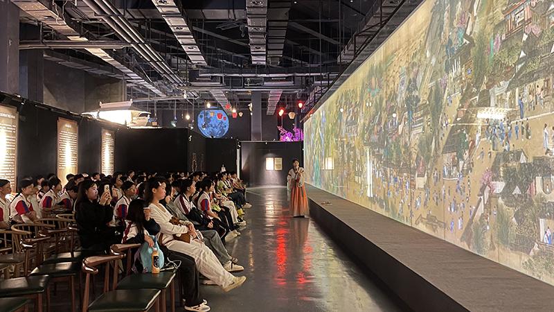 宁明亭亮中学牵手ACMALL,共启AI研学活动新征程 宁明亭亮中学牵手ACMALL,共启AI研学活动新征程